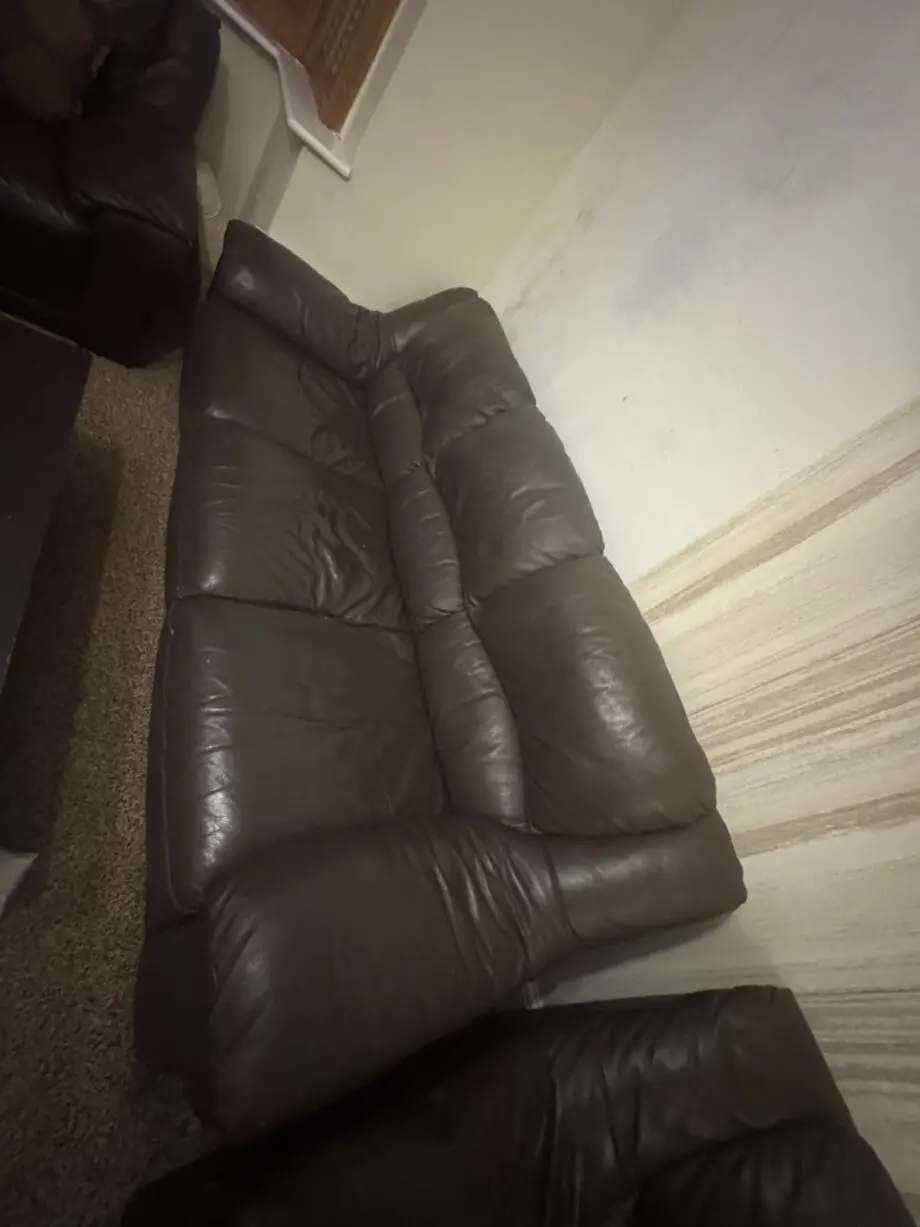 Chocolate Brown leather sofa’s