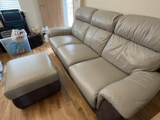 Dfs grey leather/suede power recliner with USB charge ports