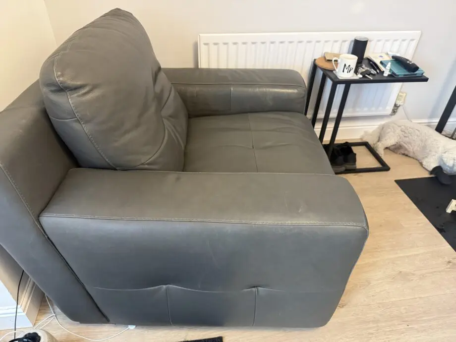 Housing units Aniline grey leather sofa and chair