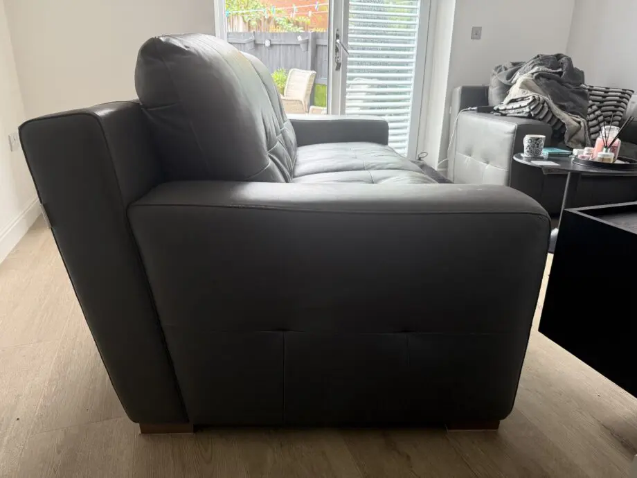Housing units Aniline grey leather sofa and chair