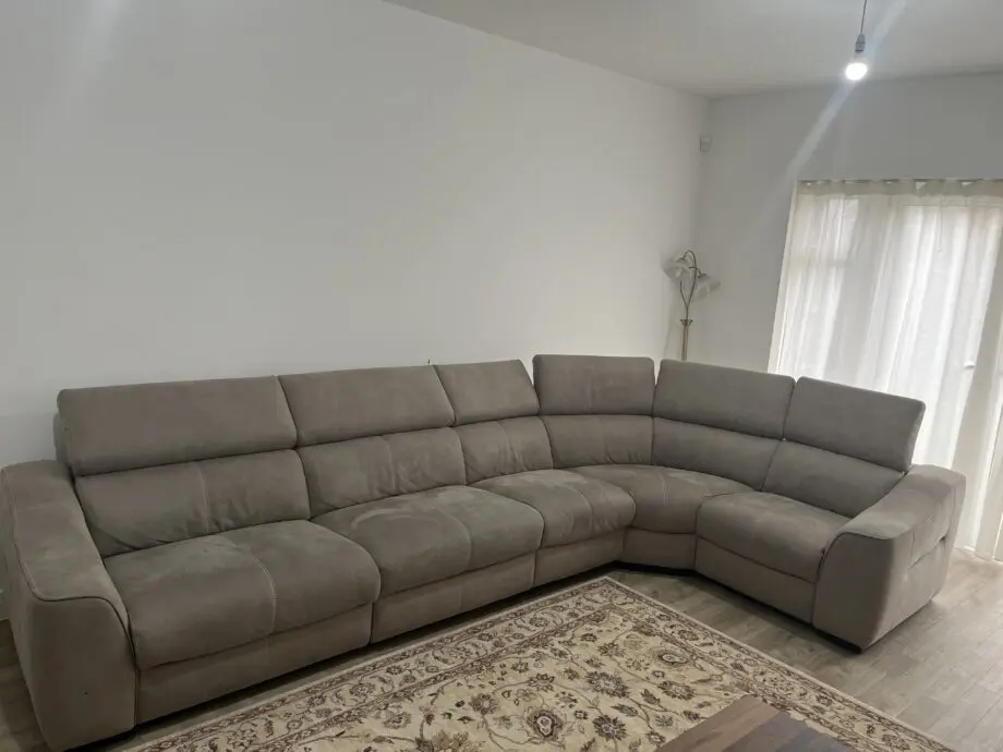 Elixir Showroom Corner Combi - Right hand facing in Oyster colour