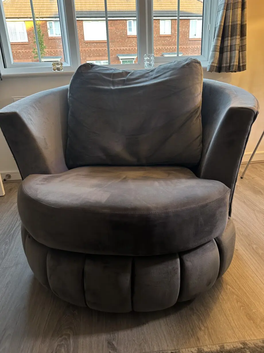 Corner sofa and swivel chair