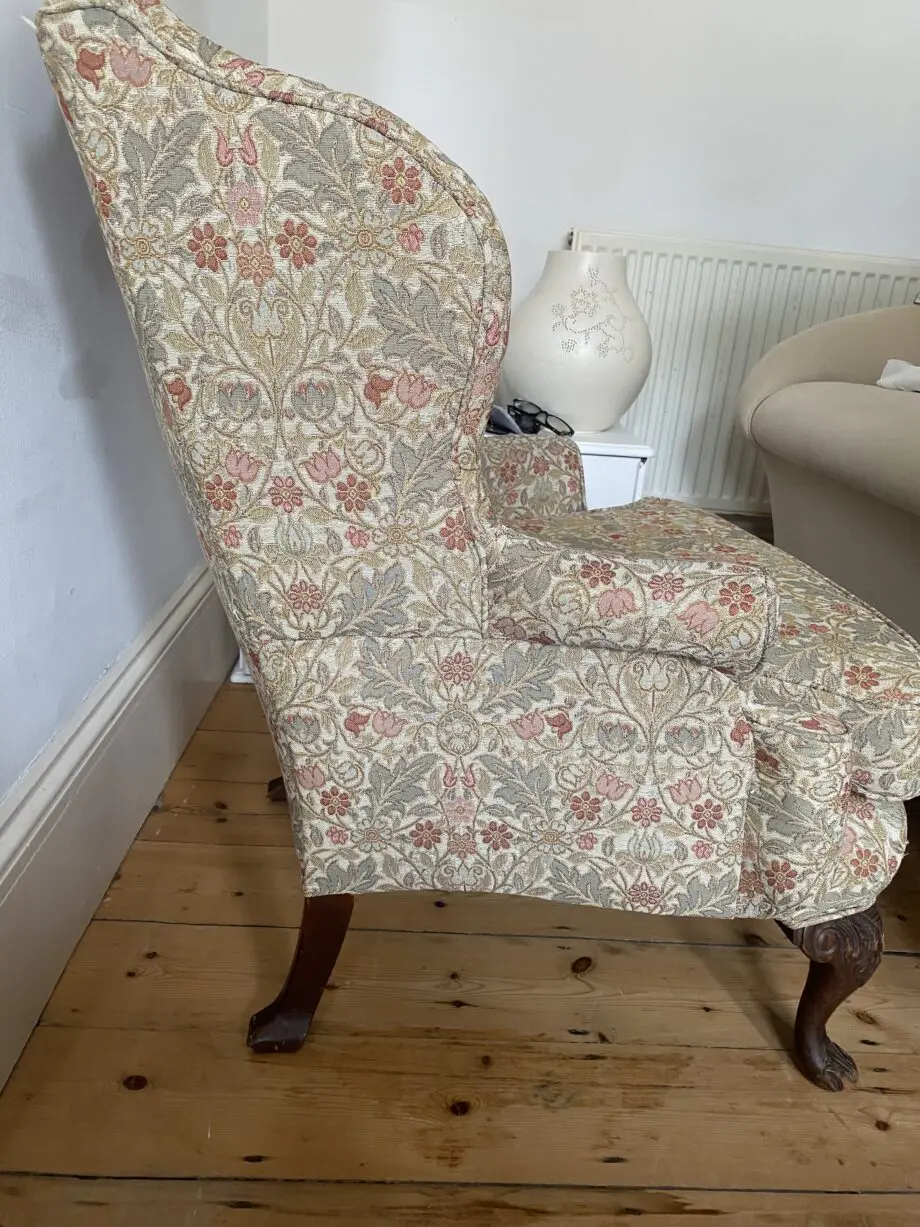 Very well made very comfortable armchair