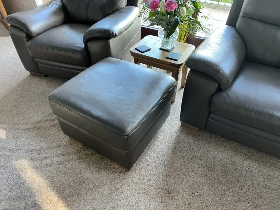 DFS 4 piece brown leather Sabin sofa set