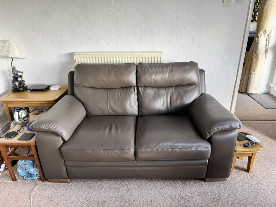 DFS 4 piece brown leather Sabin sofa set