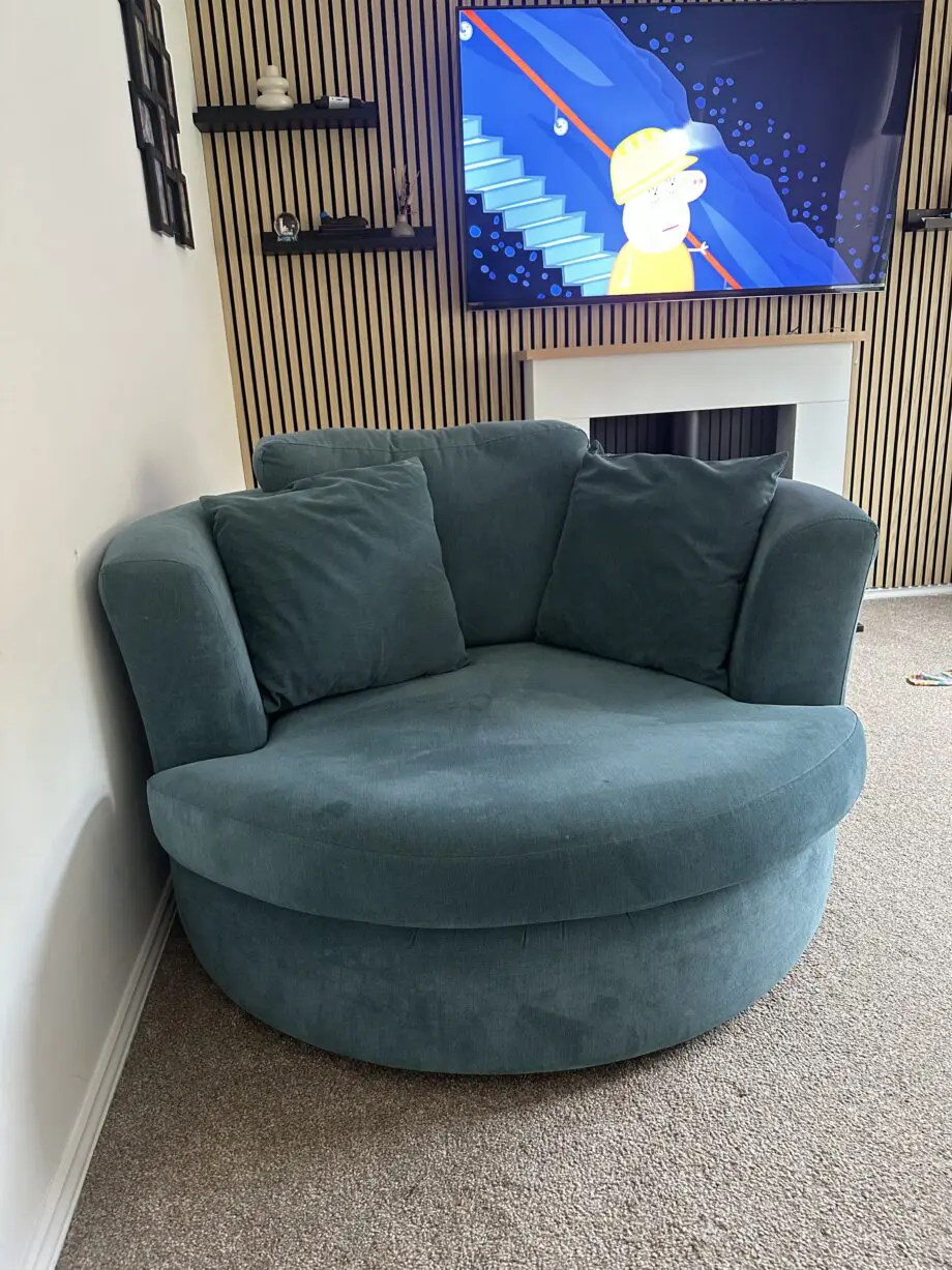 DFS FREYA Large Swivel Chair