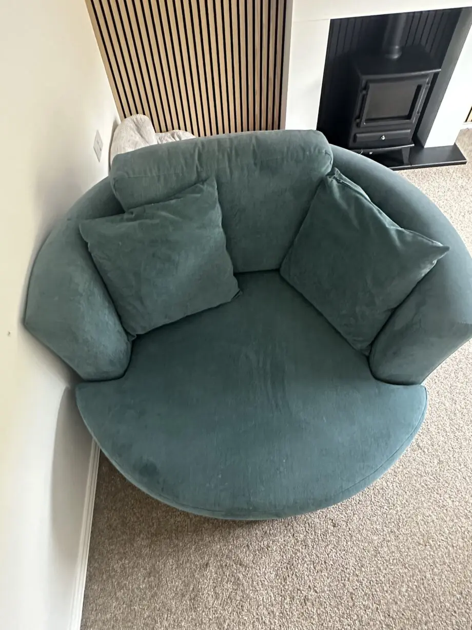 DFS FREYA Large Swivel Chair