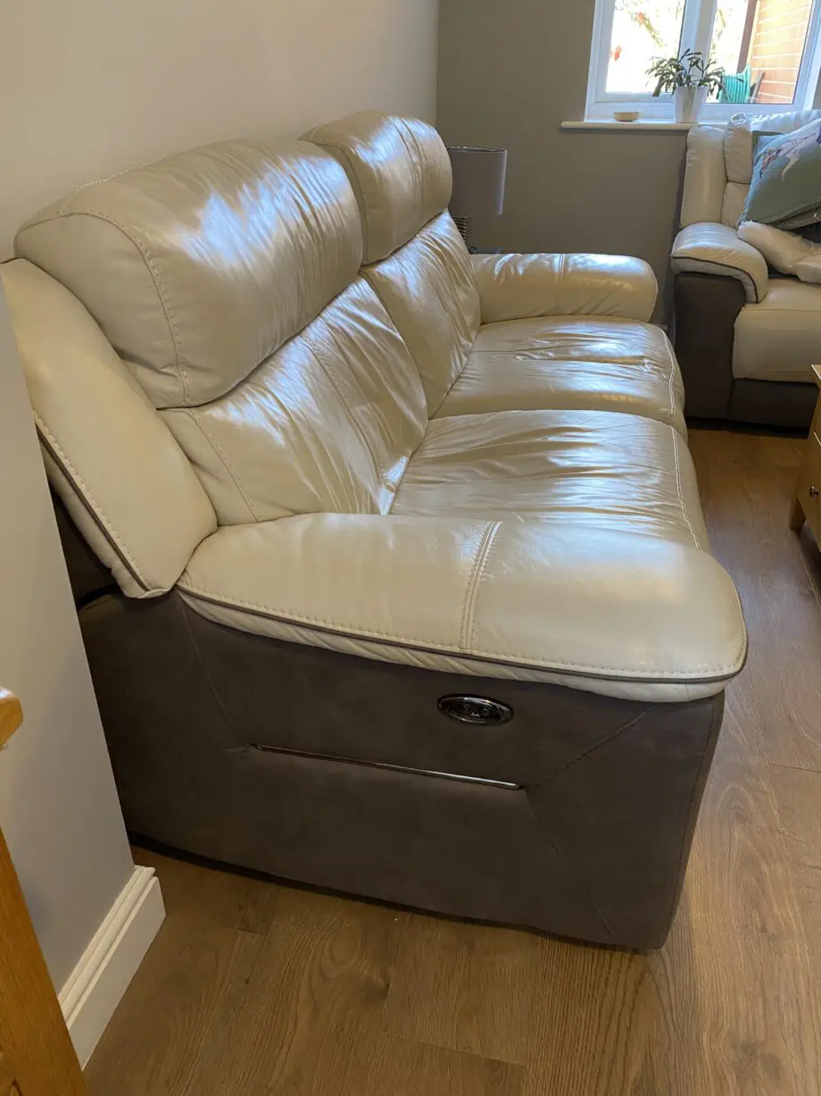 DFS Gosforth 2 & 3 seater leather recliner sofas