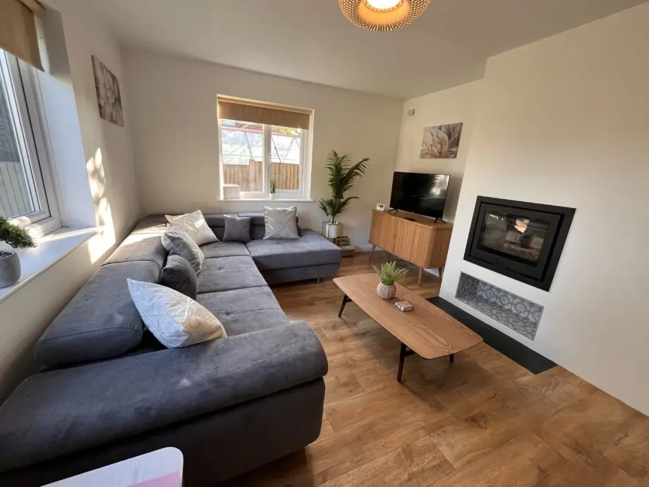 Grey corner with storage and double sofa bed