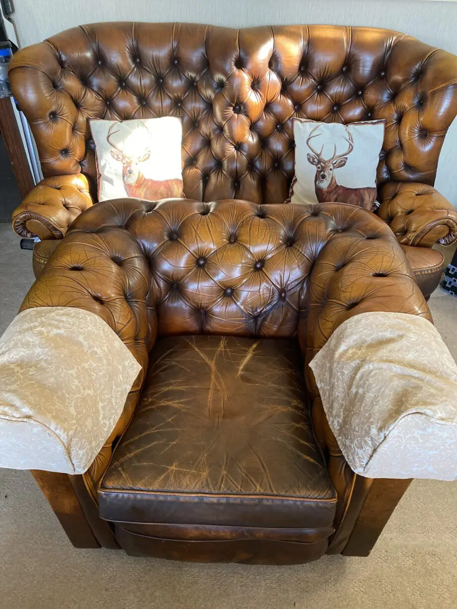 Vintage Genuine Chesterfield Pegasus 3 Piece Suite