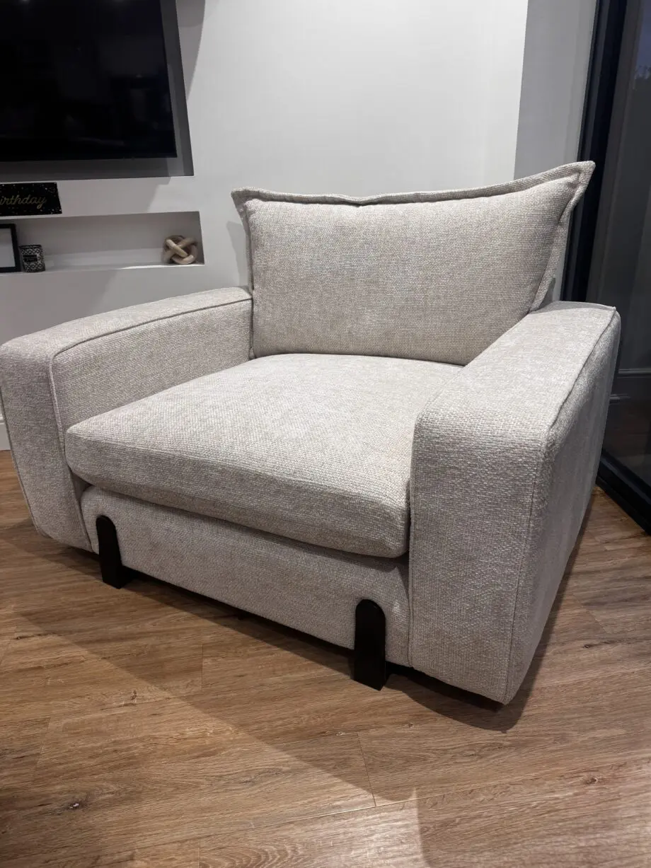 DFS Lorenza Arm Chair