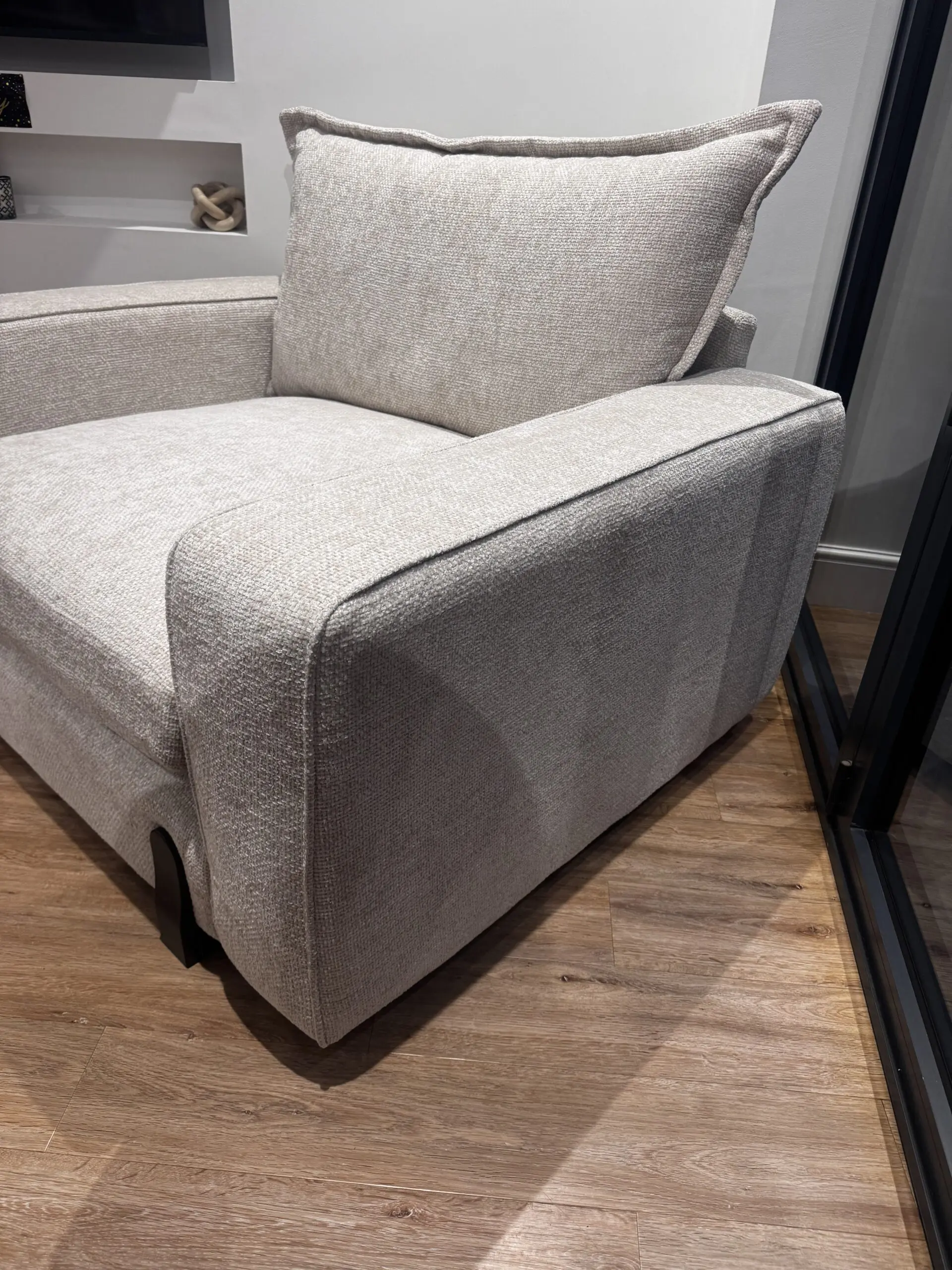 DFS Lorenza Arm Chair