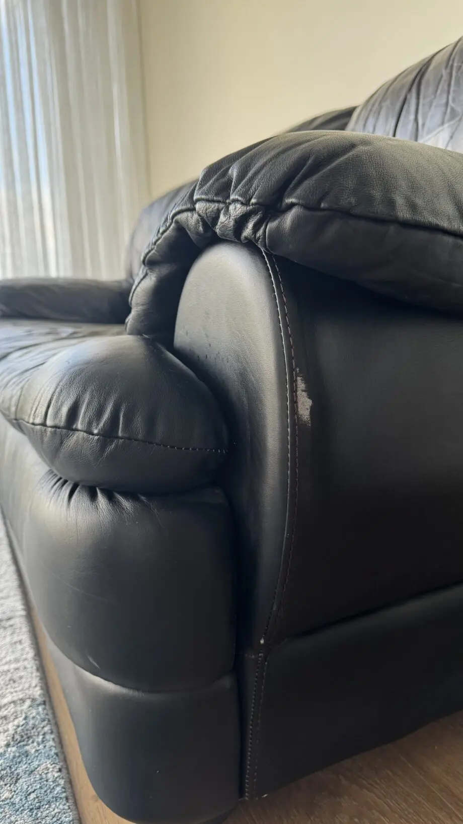 Luxury 3+1 Design 2000 Italian black leather sofas in very good condition