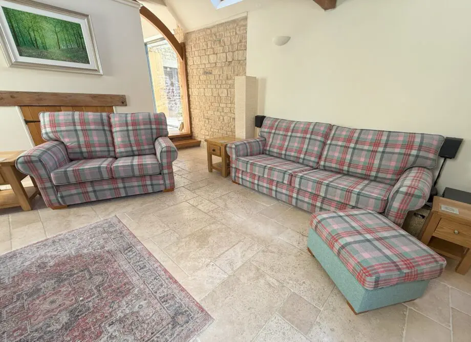 Stunning Multiyork 3 piece tartan Green/Grey/Pink suite
