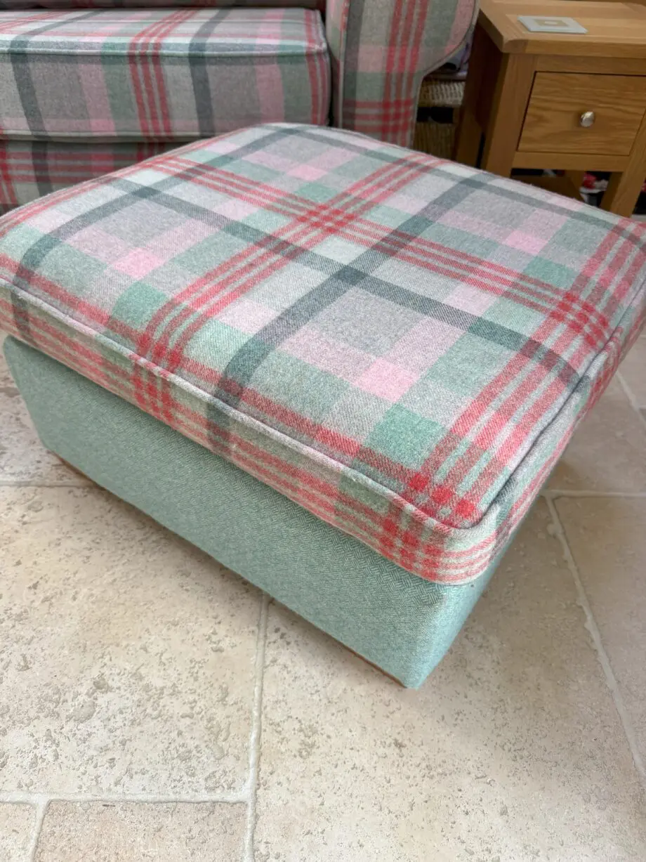 Stunning Multiyork 3 piece tartan Green/Grey/Pink suite
