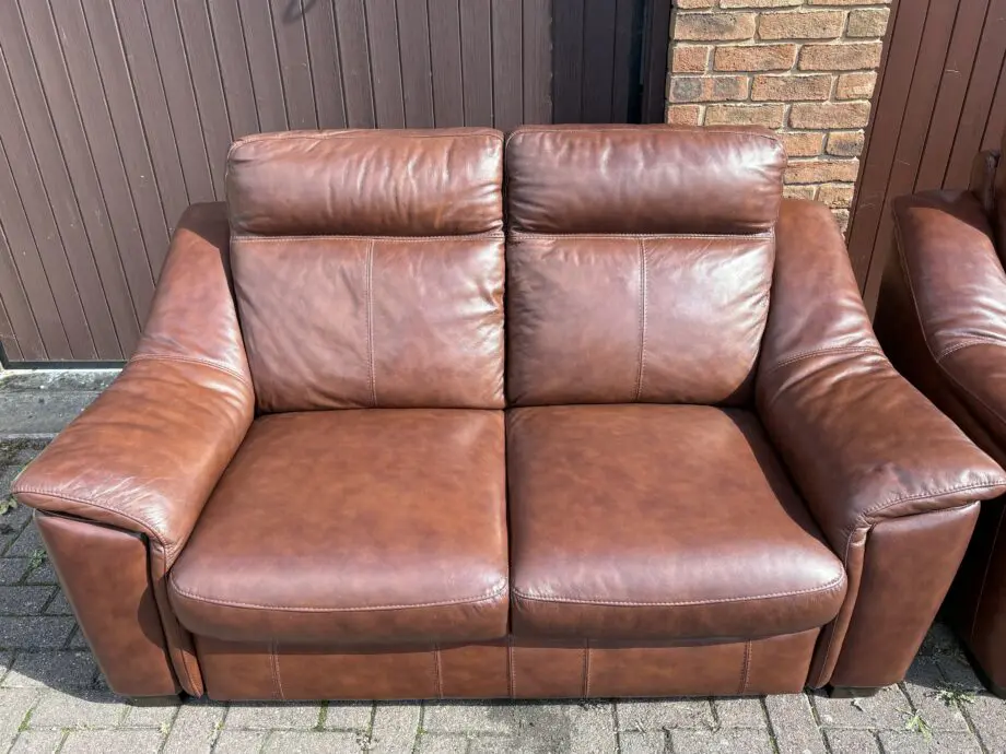 Genuine Leather Sofa Set – 3 Seater Electric Recliner + 2 Seater – Excellent Condition