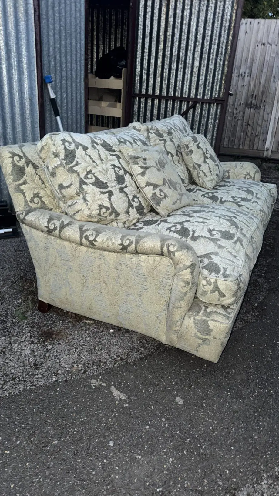 Vintage Two-Seated Sofa in Cream Damask Upholstery with Scatter Cushions - Stately Home