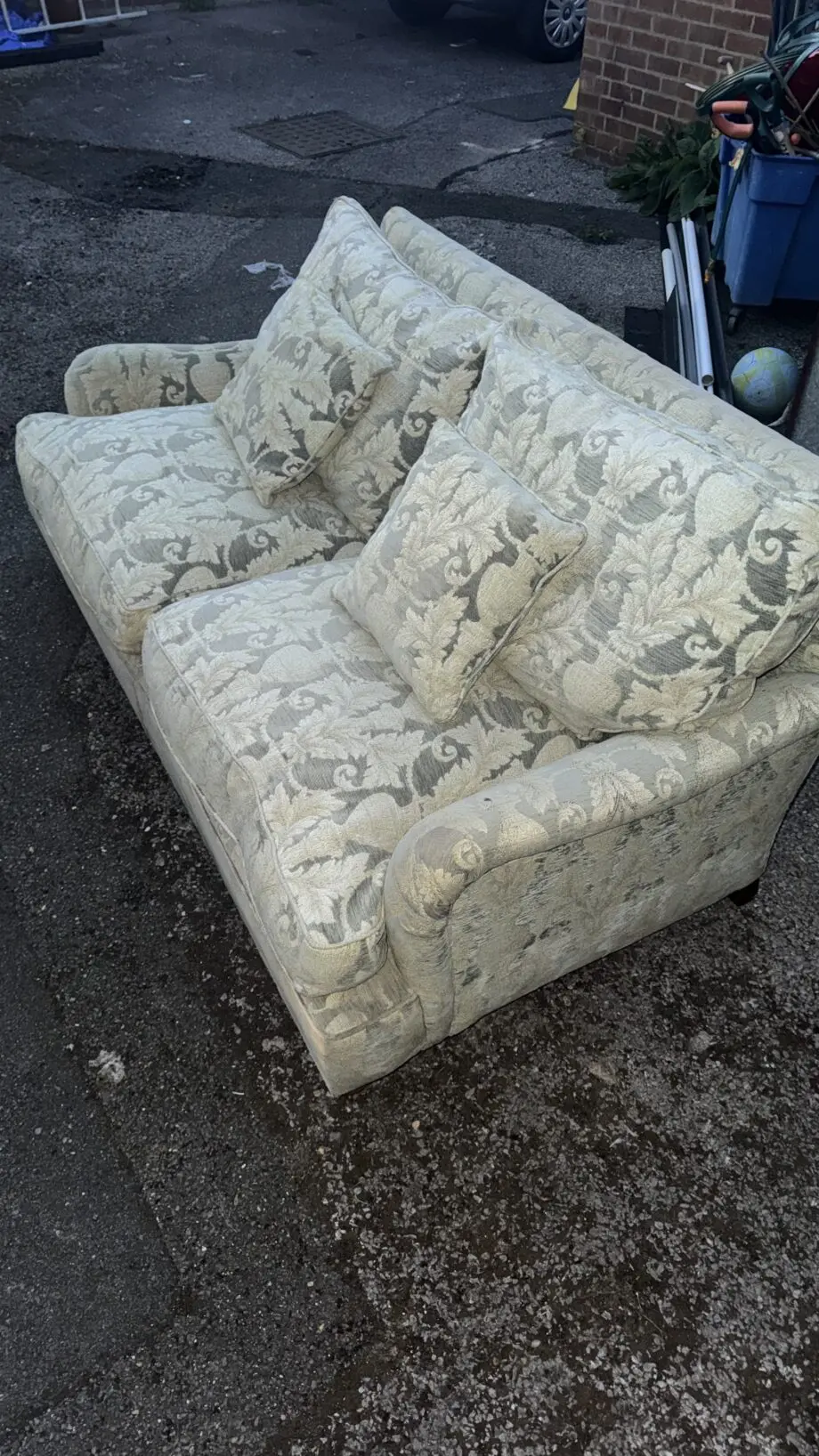 Vintage Two-Seated Sofa in Cream Damask Upholstery with Scatter Cushions - Stately Home