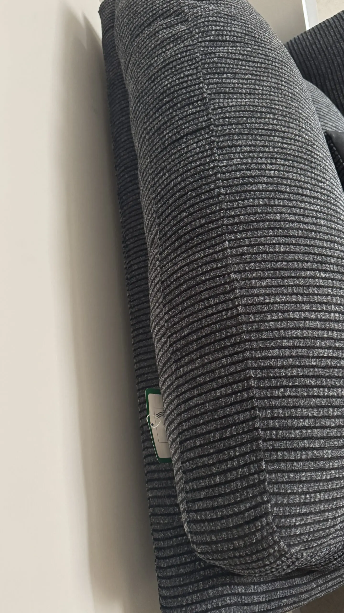 Scs TAMLA1 LOVE CHAIR MANUAL RECLINE