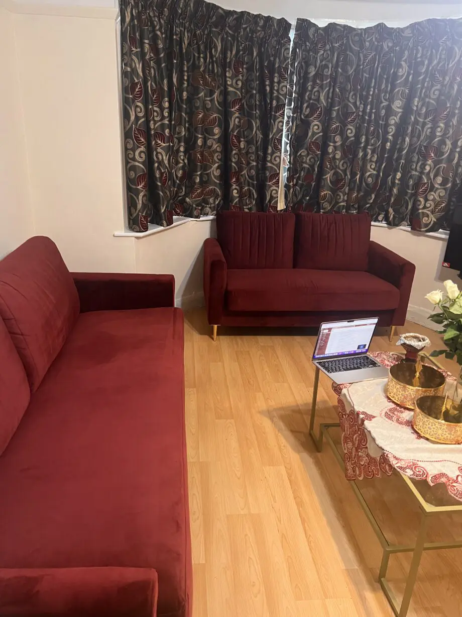 Maroon sofa set