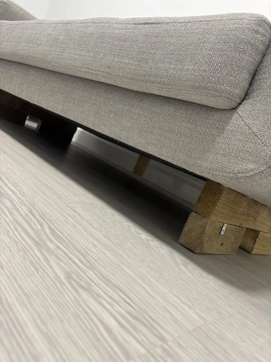 STUNNING BEIGE 2/3 SEATER SOFA