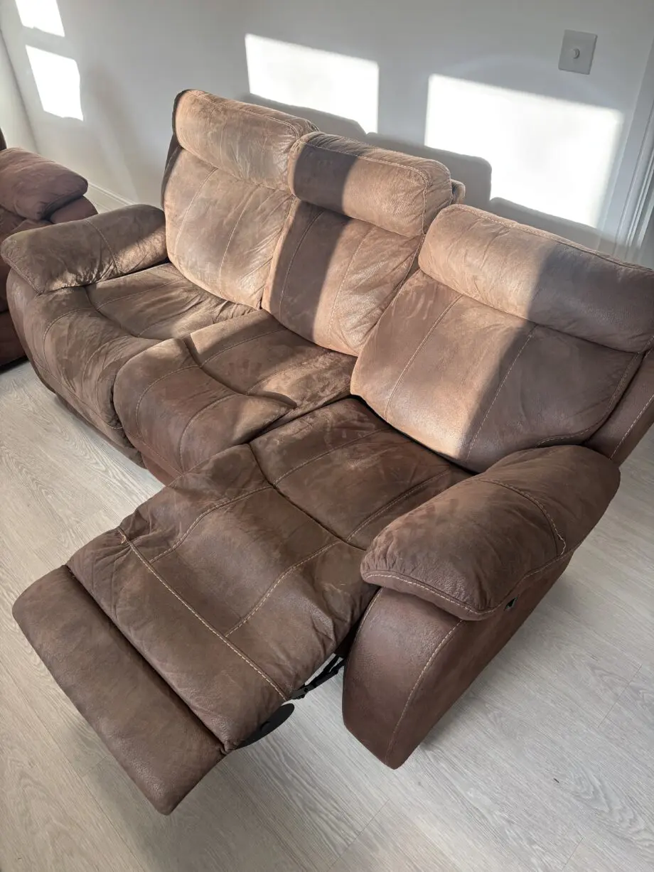 BROWN ELECTRIC RECLINER SOFA