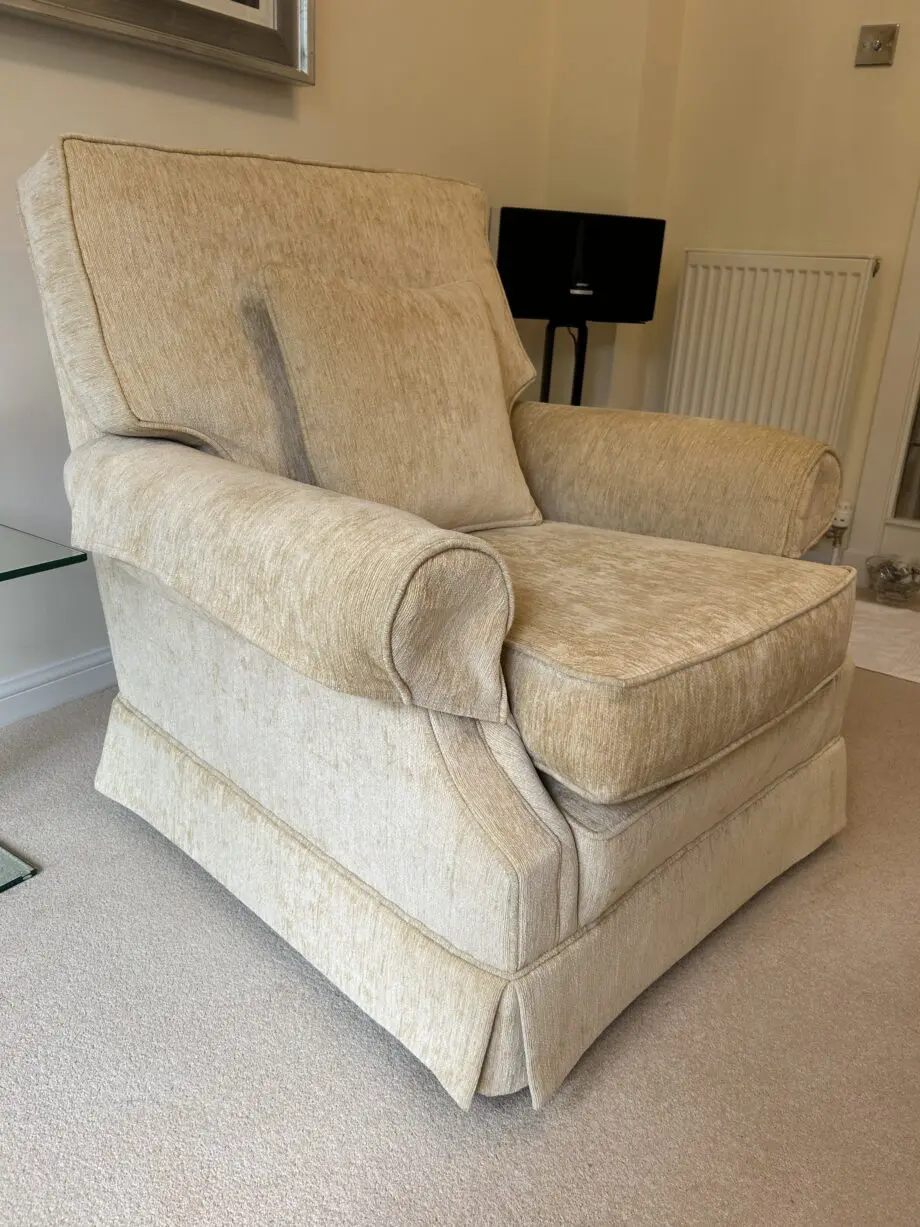 Welbeck House Gold 3 piece suite - Chenille type material- excellent condition
