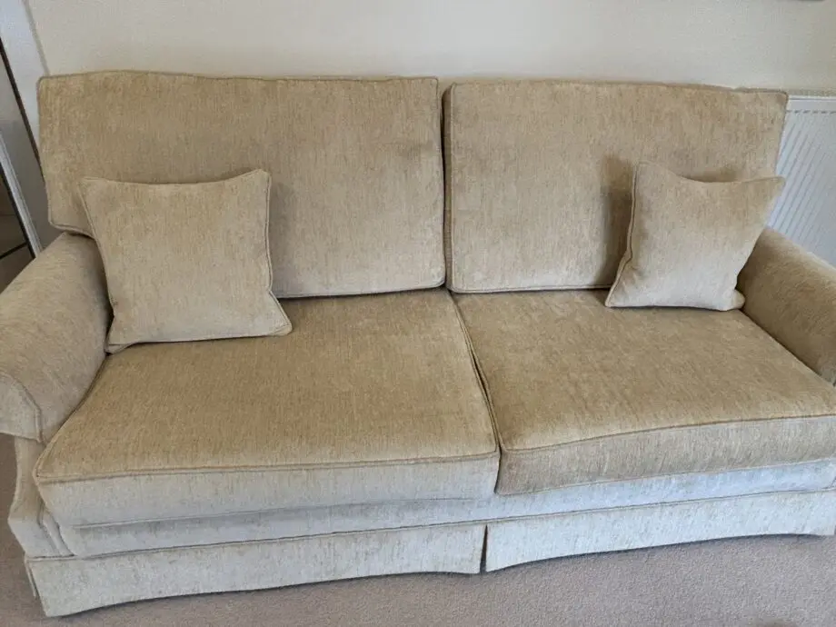 Welbeck House Gold 3 piece suite - Chenille type material- excellent condition