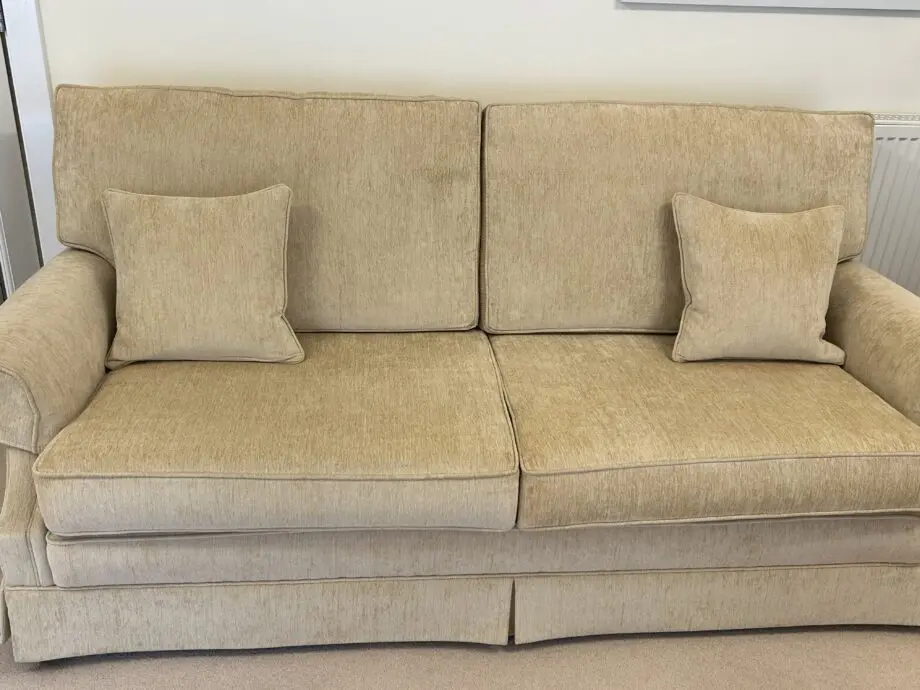 Welbeck House Gold 3 piece suite - Chenille type material- excellent condition