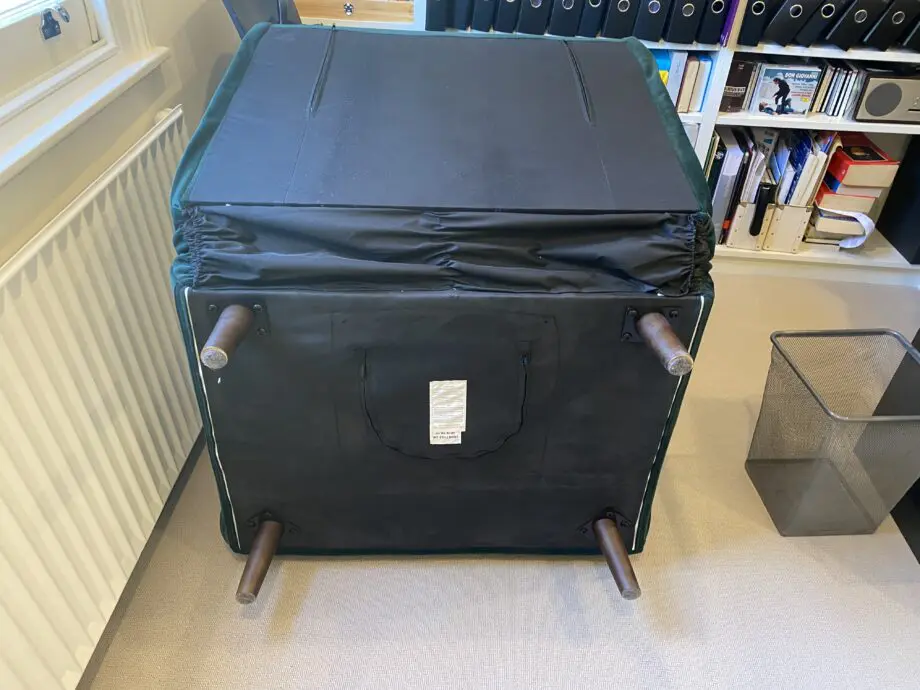 Made 1 seater green velvet sofabed