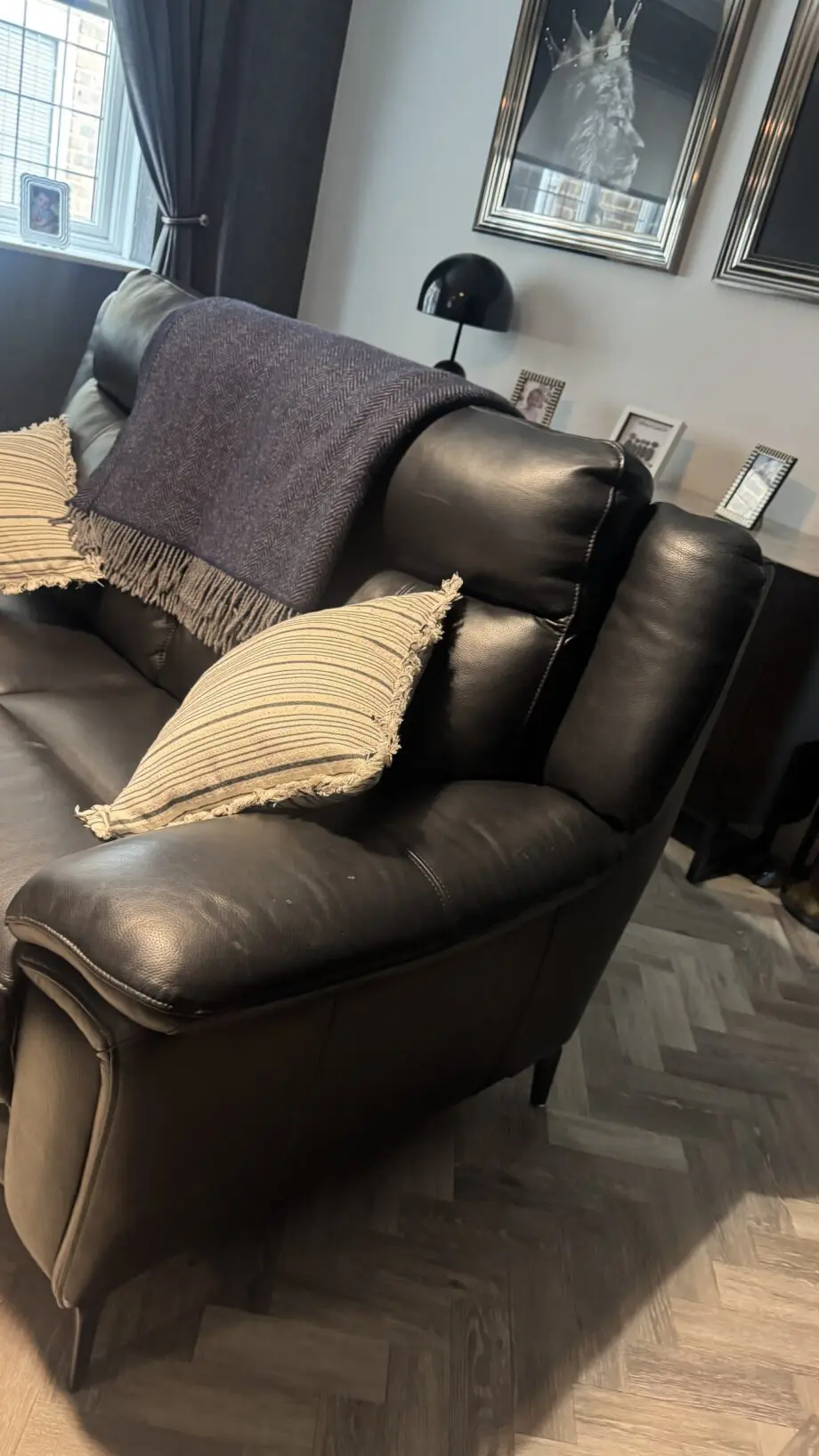 Black leather 4 seater & 2 seater