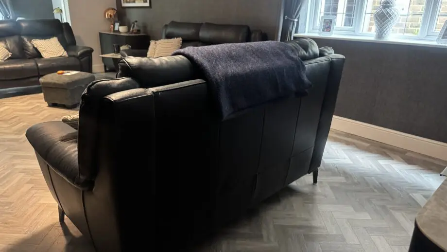 Black leather 4 seater & 2 seater