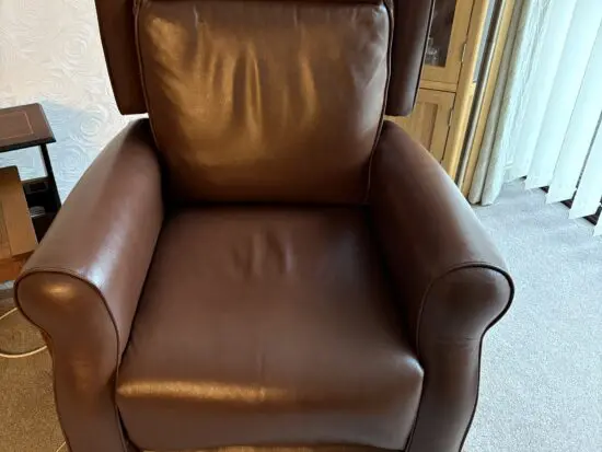 Oak tree mobility Parker Knoll dual motor rise recliner