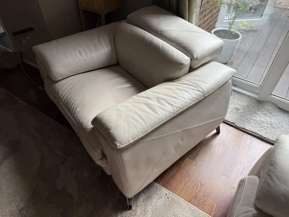 DFS Ivory Leather Contemporary Electric Recliner Sofa and Chair