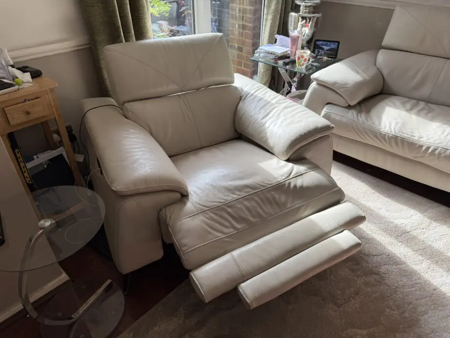 DFS Ivory Leather Contemporary Electric Recliner Sofa and Chair