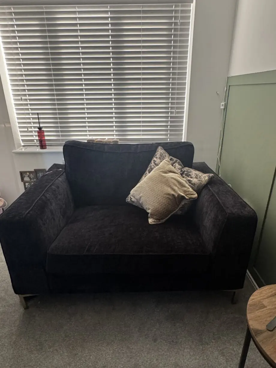 Rococo Love Seat- Sofology