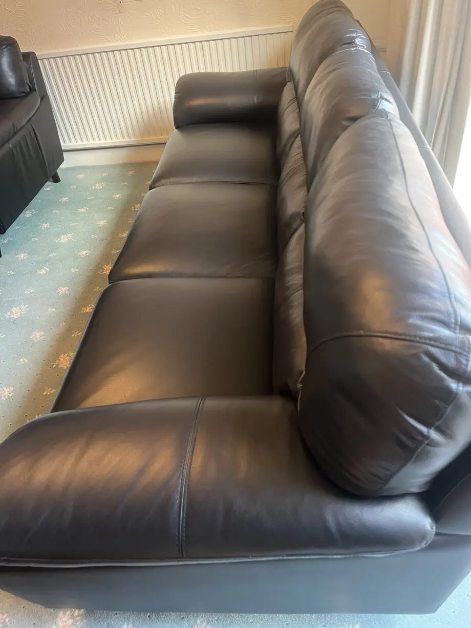 DFS Kylen Black Genuine Leather 4 Seater Sofa & Snuggle Chair