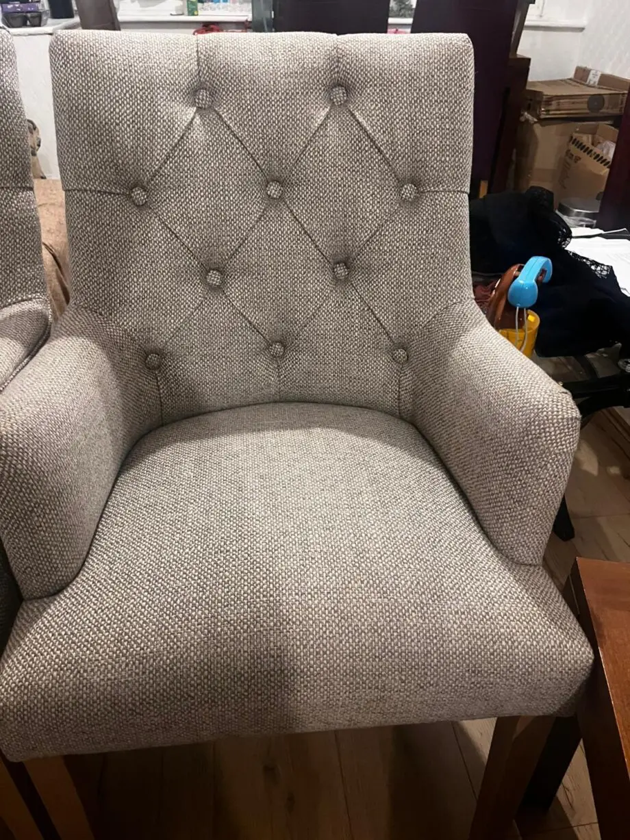 2x lounge chairs