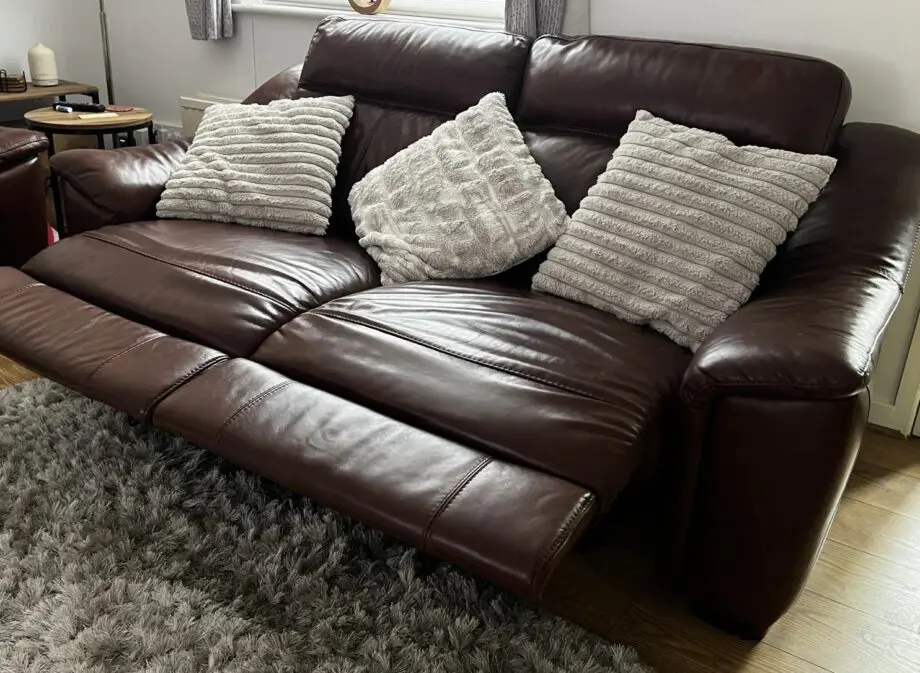 Genuine Leather Sofa Set – 3 Seater Electric Recliner + 2 Seater – Excellent Condition