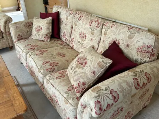 Gorgeous Duresta 3 pce traditional suite