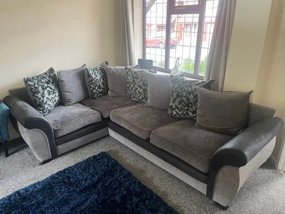 SCS corner sofa grey and black