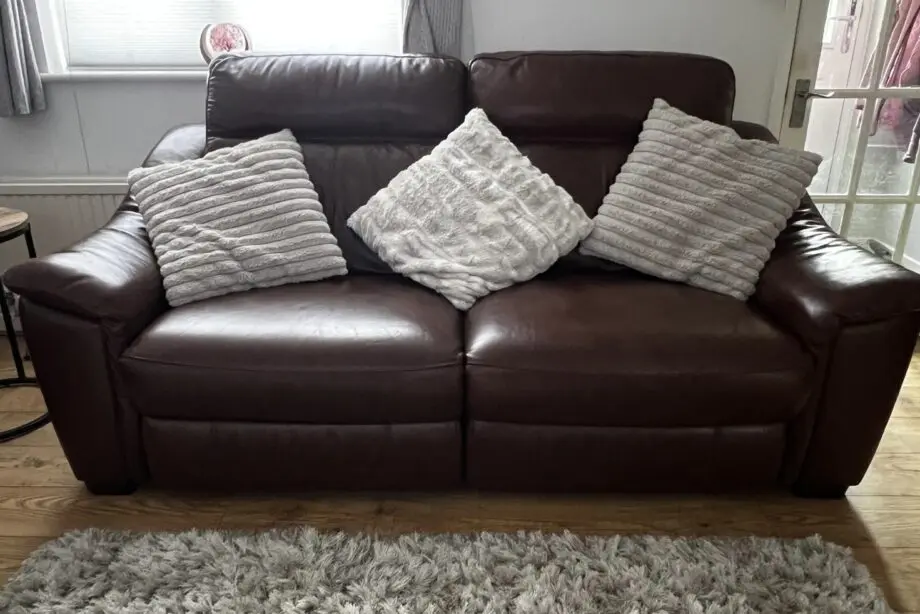Genuine Leather Sofa Set – 3 Seater Electric Recliner + 2 Seater – Excellent Condition