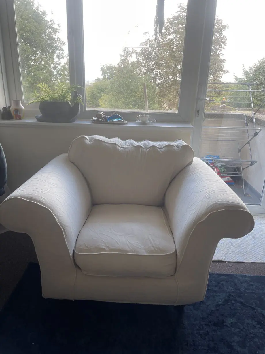 White 1 seater sofa