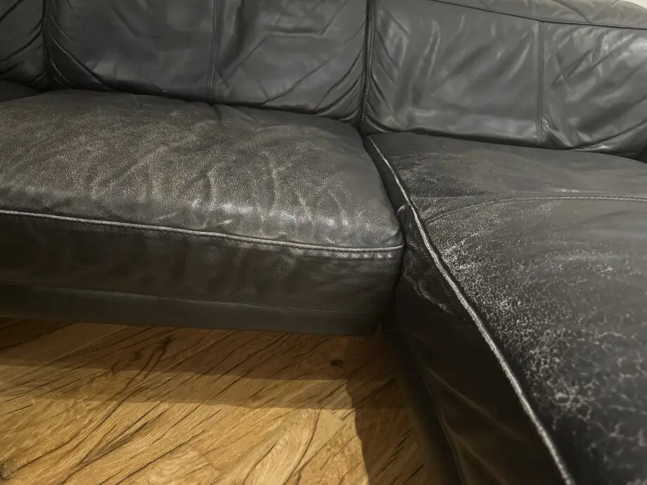DFS L - Shape black leather