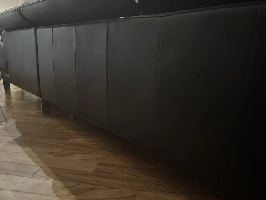 DFS L - Shape black leather