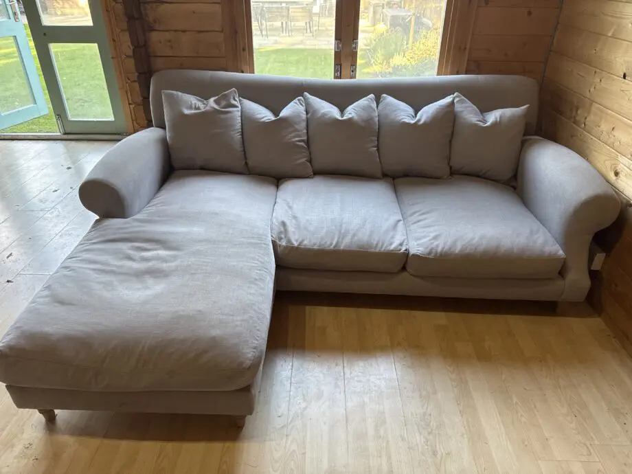 Loaf Crumpet Chaise