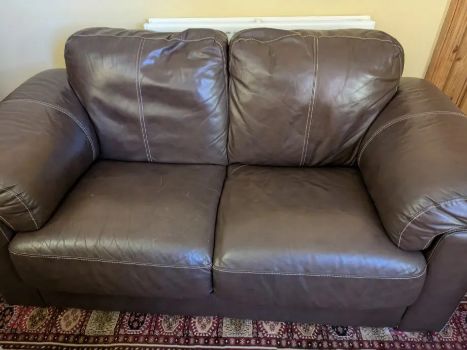Italian soft leather 2 settee and 2 chairs