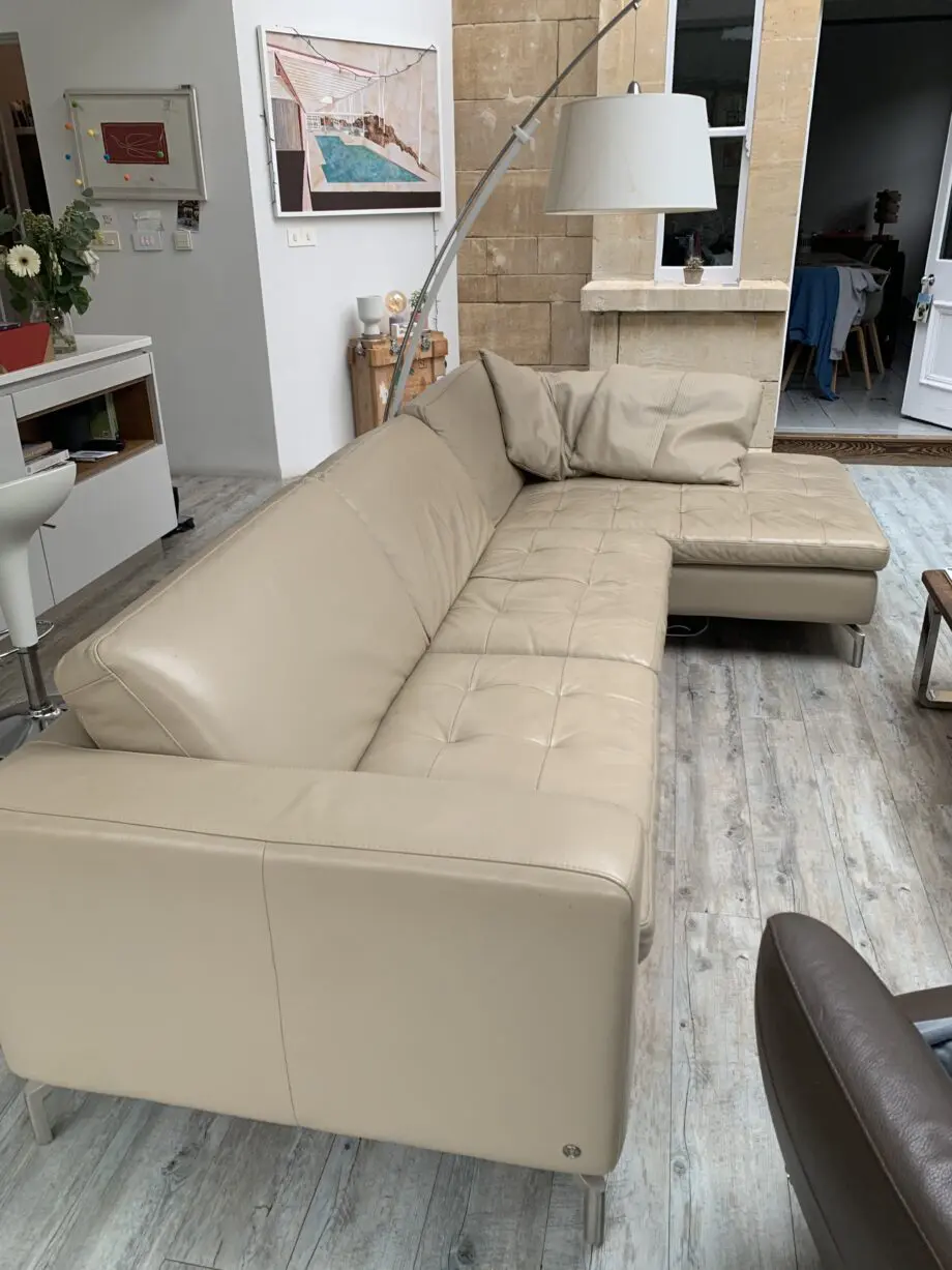 Natuzzi beige/oatmeal leather large 3-seater chaise sofa