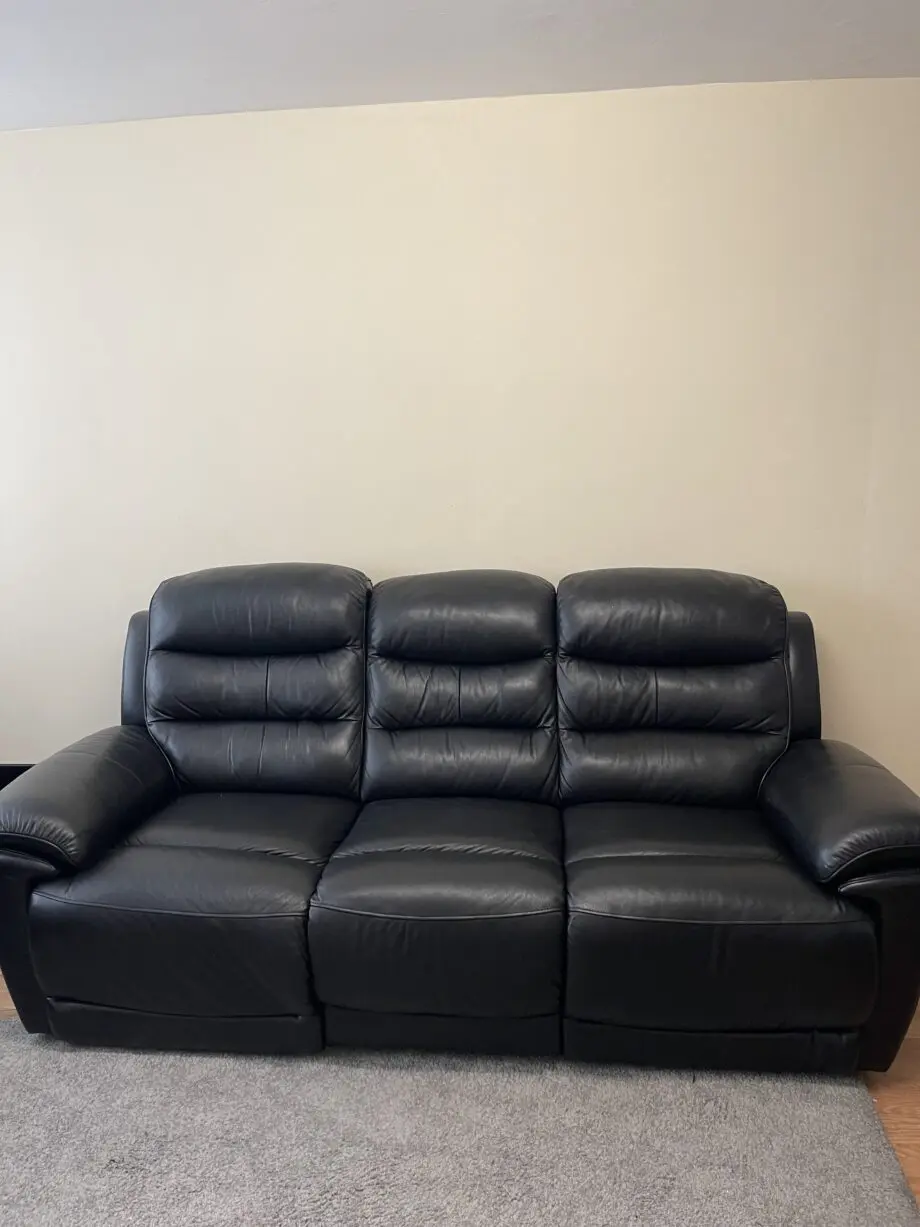 DFS - Black - 3 Seater Landos Power Recliner