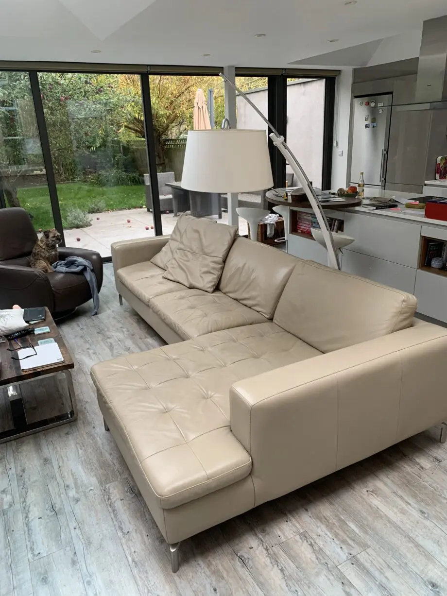 Natuzzi beige/oatmeal leather large 3-seater chaise sofa